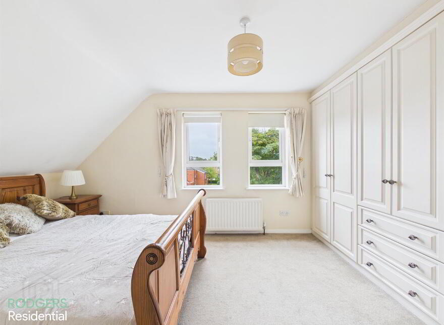 12 Station Square, Helens Bay, BT19 1TN