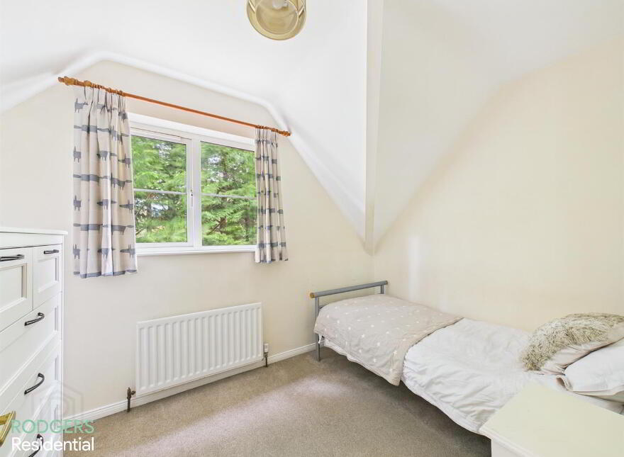 12 Station Square, Helens Bay, BT19 1TN