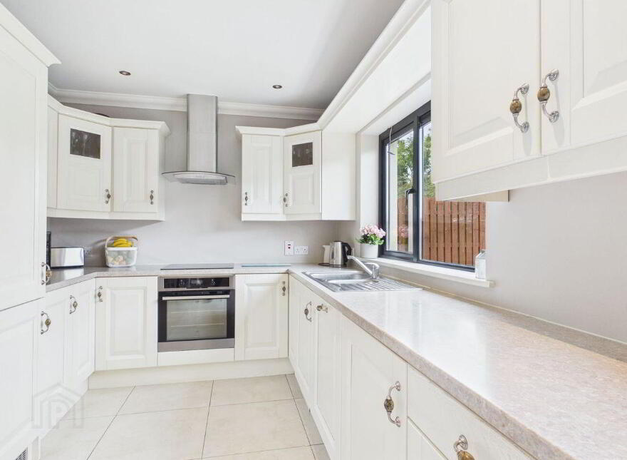 8 Carraig Linn, Caheronaun, H62RF80