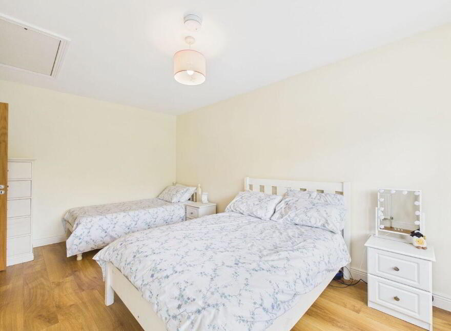 8 Carraig Linn, Caheronaun, H62RF80