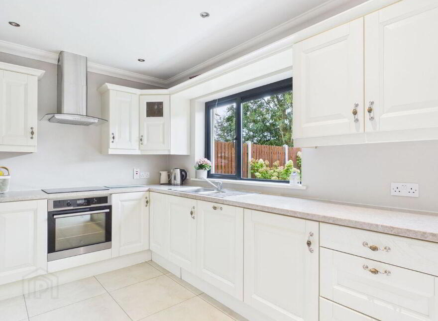 8 Carraig Linn, Caheronaun, H62RF80