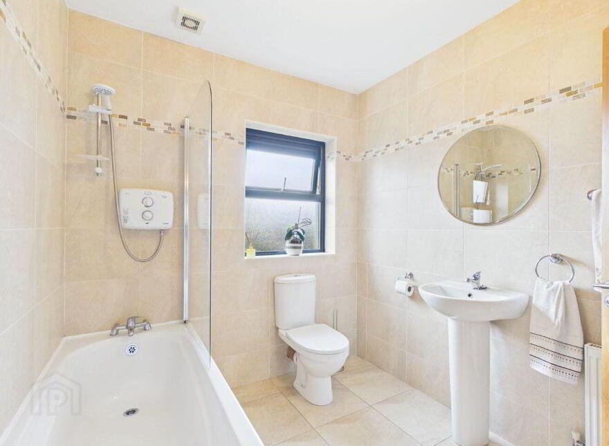 8 Carraig Linn, Caheronaun, H62RF80
