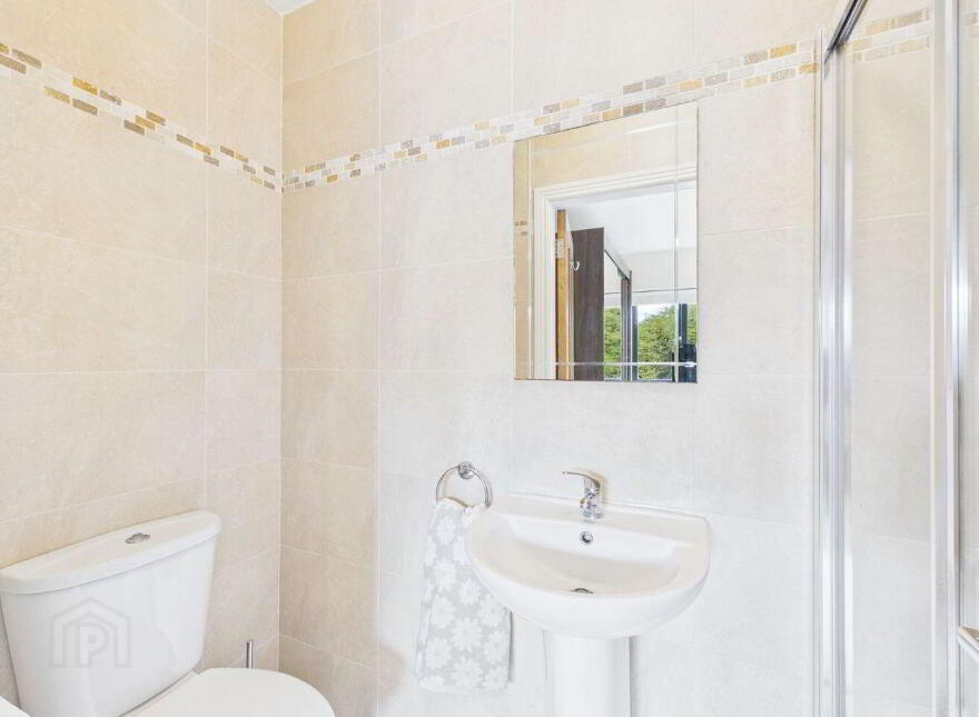 8 Carraig Linn, Caheronaun, H62RF80