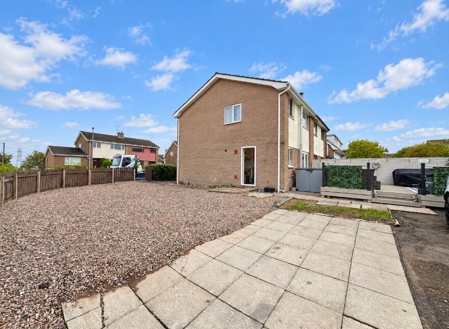 28 Gannet Way, Carrickfergus, BT38 7RT