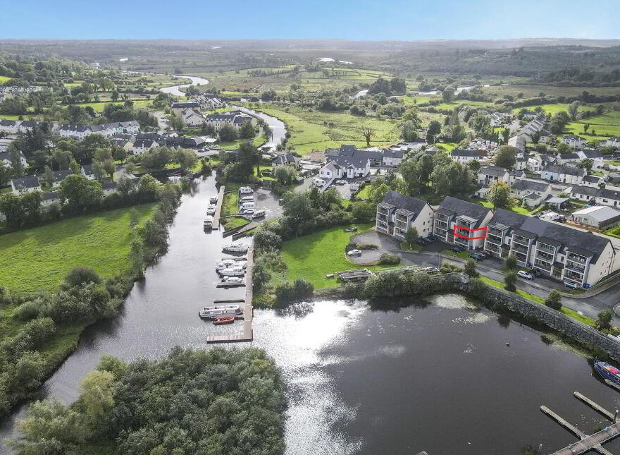 9 The Waterfront, Leitrim Village, Drumshanbo, N41XW35