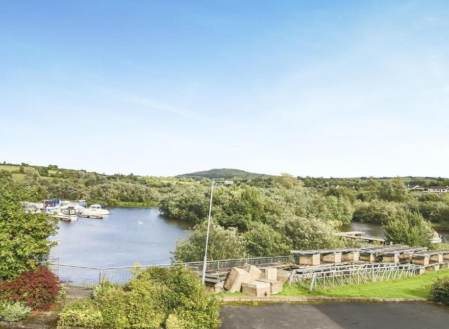9 The Waterfront, Leitrim Village, Drumshanbo, N41XW35