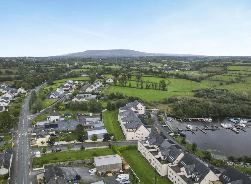 9 The Waterfront, Leitrim Village, Drumshanbo, N41XW35