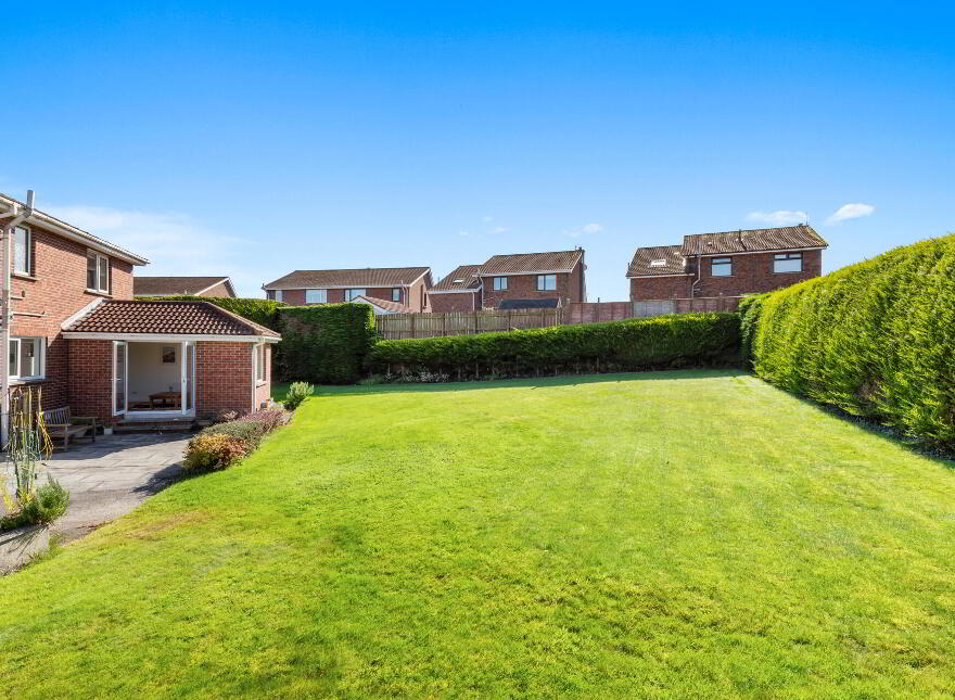 18 Meadow Court, Ballygowan, Newtownards, BT23 5XR