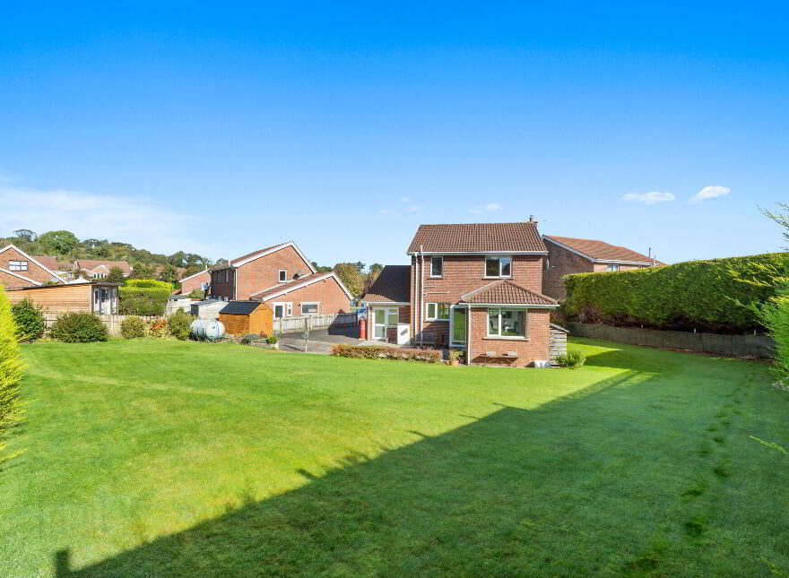 18 Meadow Court, Ballygowan, Newtownards, BT23 5XR