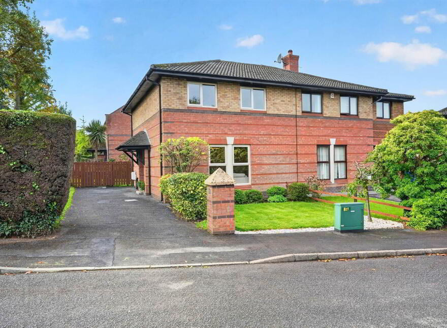 4 Briarwood Park, Gilnahirk, Belfast, BT5 7HZ