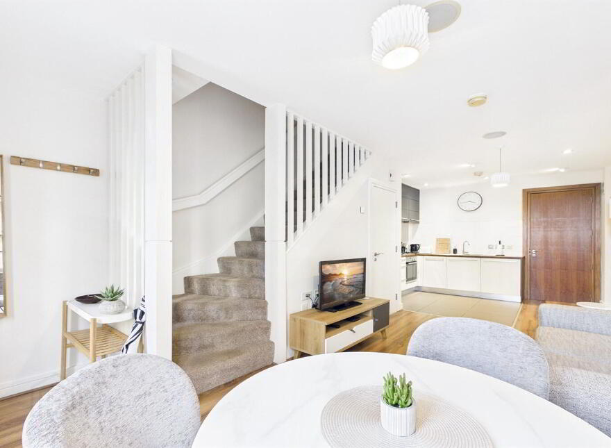 Apartment 7.05 The Arc 2H Queens Road, Belfast, BT3 9FJ