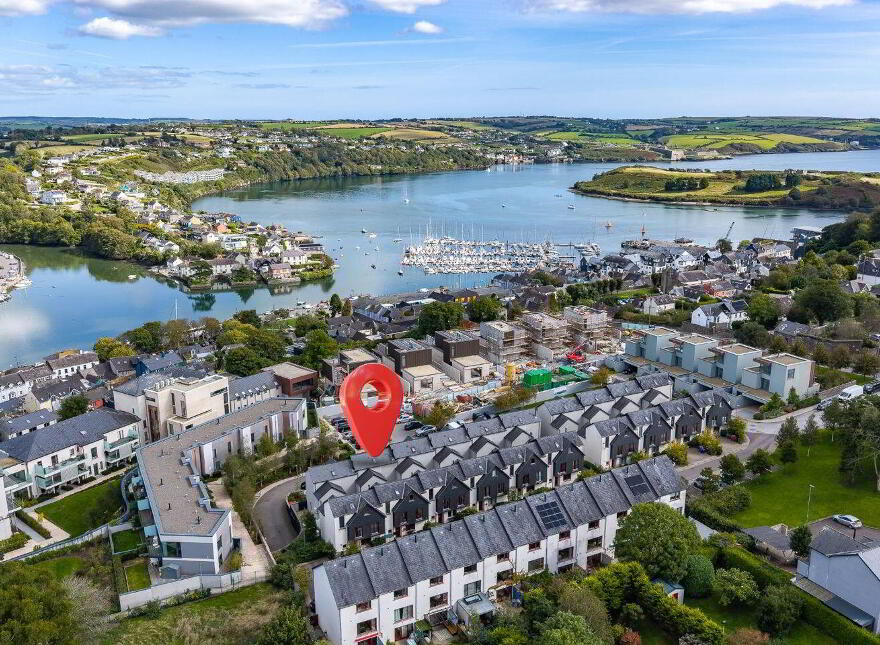 9 Spanish Walk, Convent Garden, Kinsale, P17A598