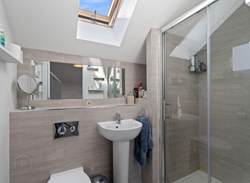 9 Spanish Walk, Convent Garden, Kinsale, P17A598