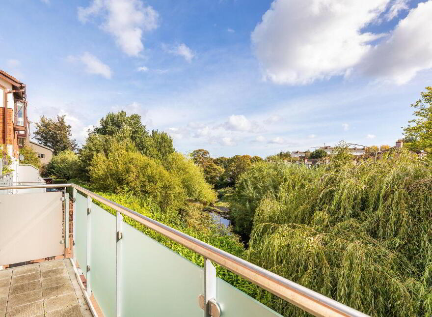 10 Riverside Walk, Clonskeagh Road, Dublin 6, D06D8R4