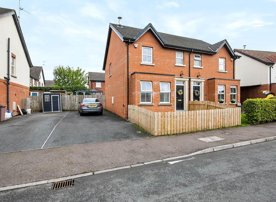 435 Belvedere Manor, Lurgan, Craigavon, BT67 9NT