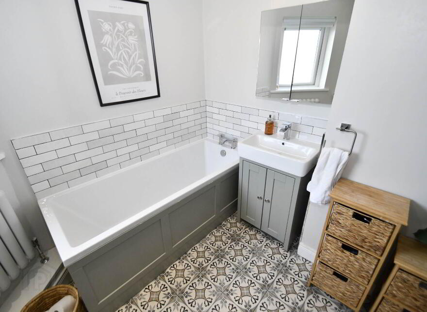 8 Cluain Mor Drive, Belfast, BT12 7UG