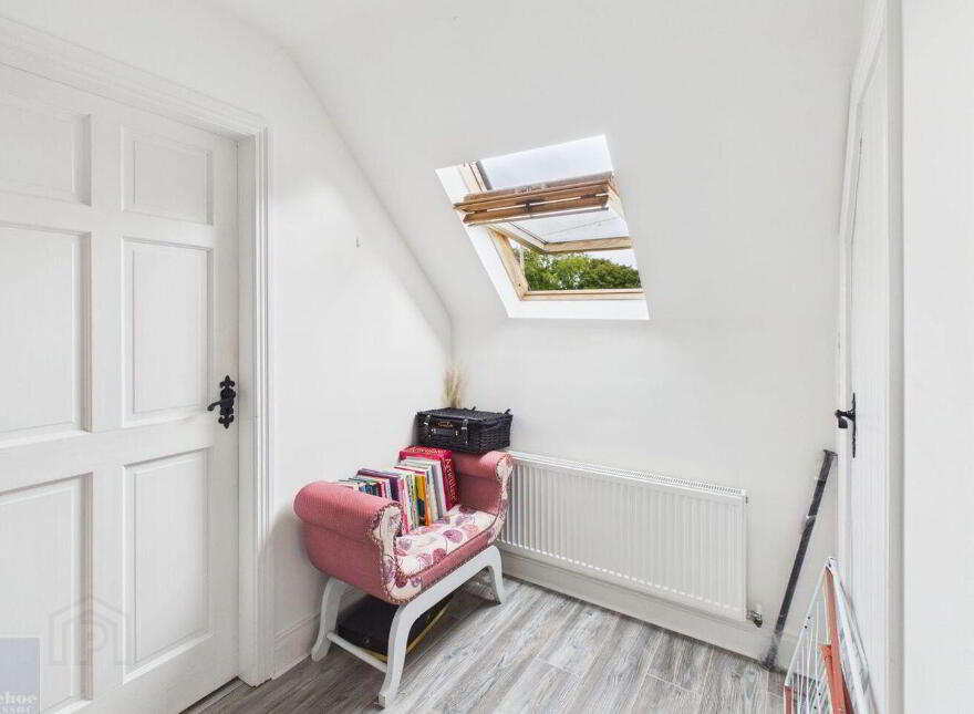 Clarin House, Newfort, Screen, Y21NP59