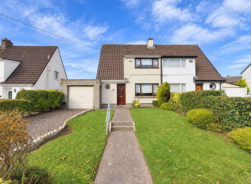 222 Lower Pouladuff Road, The Lough, T12K6F8