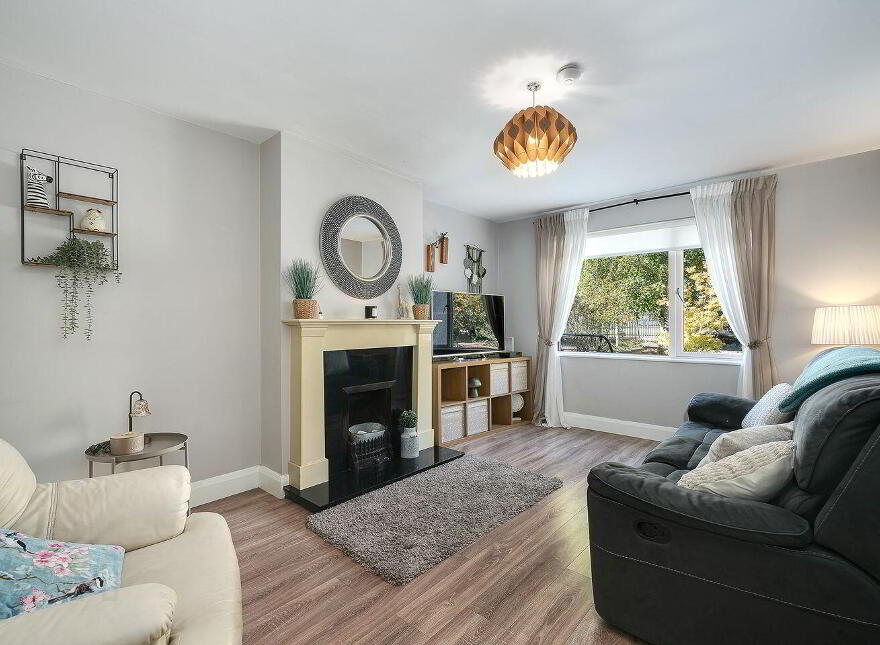 33 Heatherview Lawn, Aylesbury, Aylesbury, D24