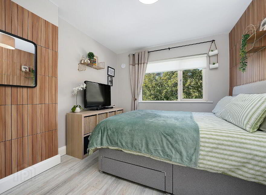 33 Heatherview Lawn, Aylesbury, Aylesbury, D24