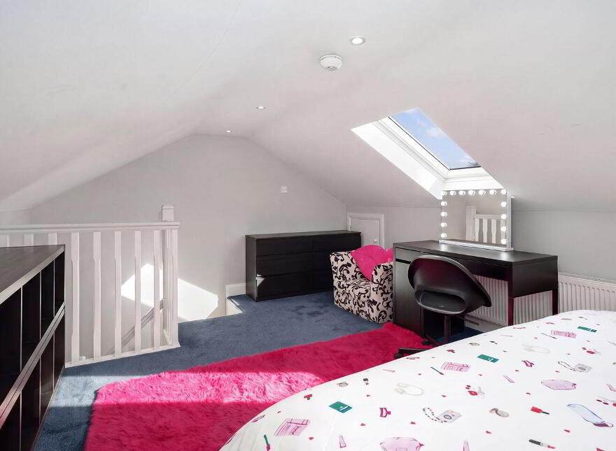 33 Heatherview Lawn, Aylesbury, Aylesbury, D24