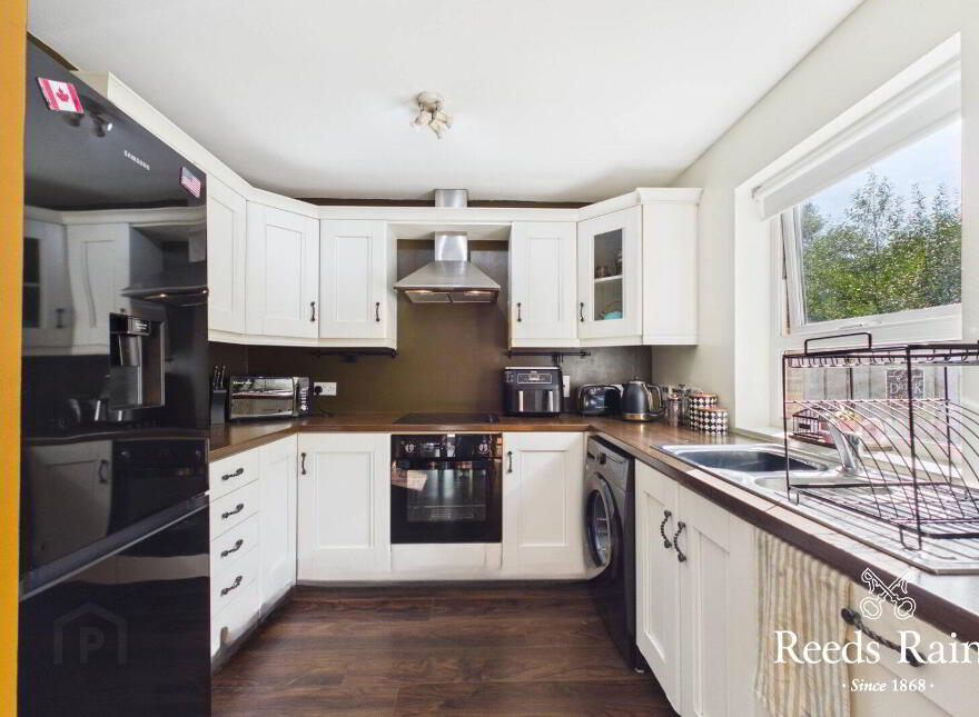 72 Causeway Meadows, Lisburn, BT28 2GE
