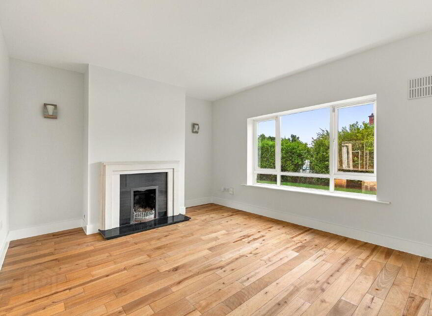 14 The Grove, Curragh Grange, Newbridge, W12VP28