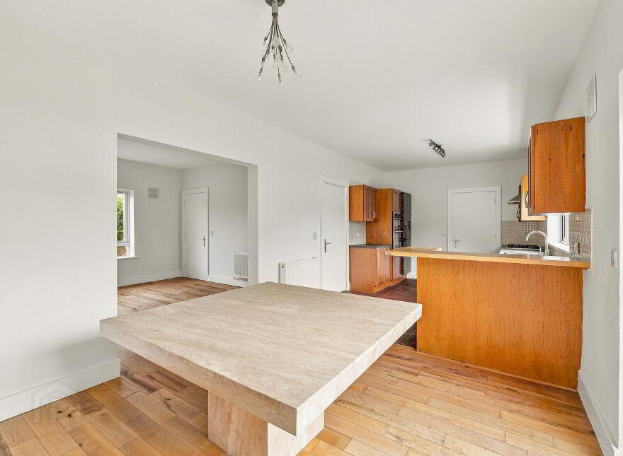14 The Grove, Curragh Grange, Newbridge, W12VP28