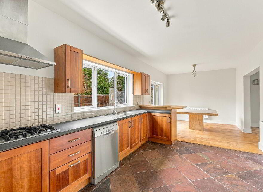 14 The Grove, Curragh Grange, Newbridge, W12VP28