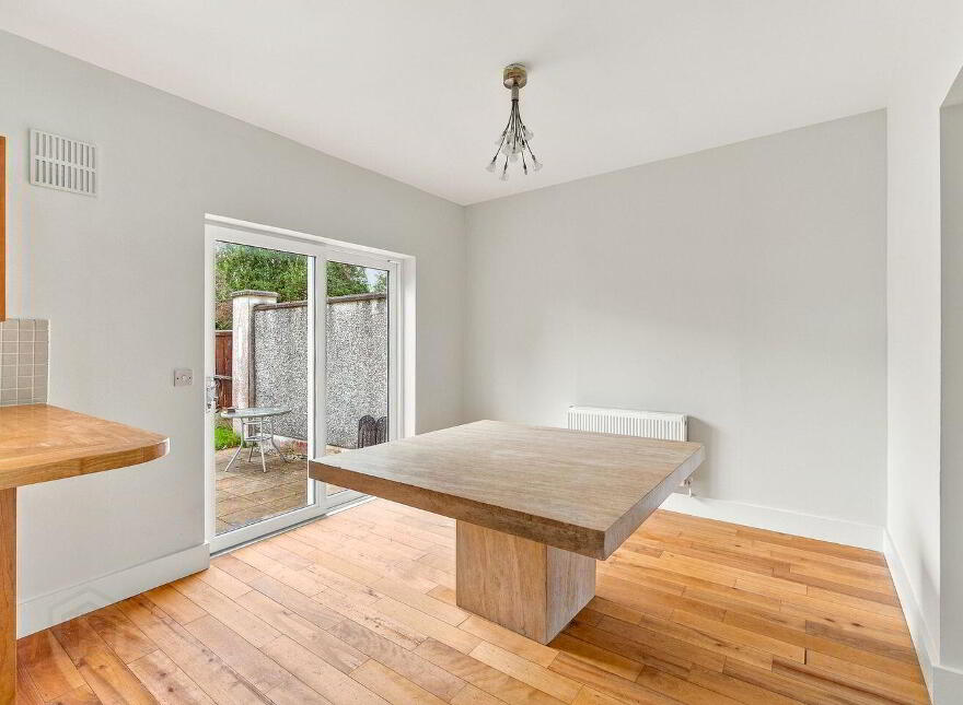 14 The Grove, Curragh Grange, Newbridge, W12VP28
