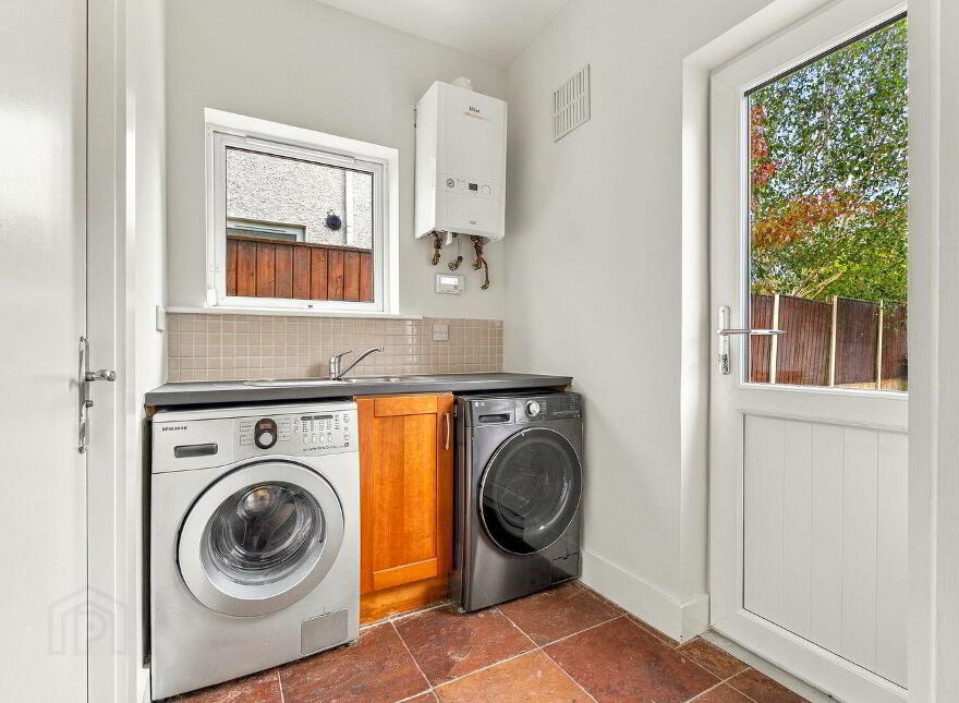 14 The Grove, Curragh Grange, Newbridge, W12VP28