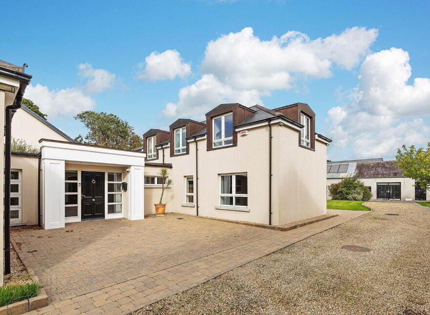 Chestnut House, Rolestown, Rolestown, K67C8Y8