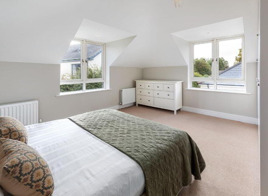 Chestnut House, Rolestown, Rolestown, K67C8Y8