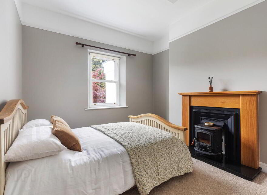 Chestnut House, Rolestown, Rolestown, K67C8Y8