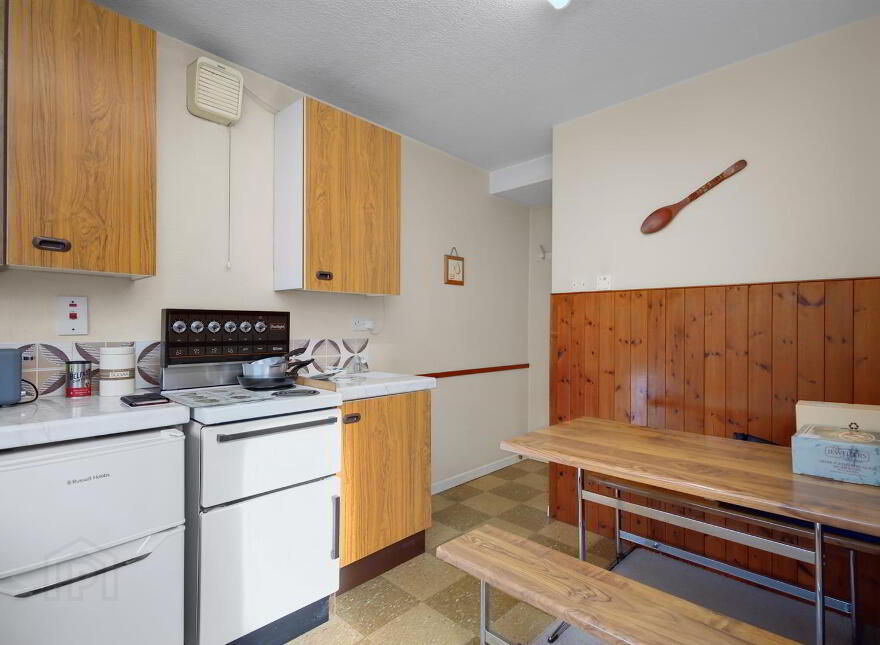 4 Harland Park, Belfast, BT4 1HZ