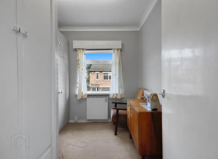 4 Harland Park, Belfast, BT4 1HZ