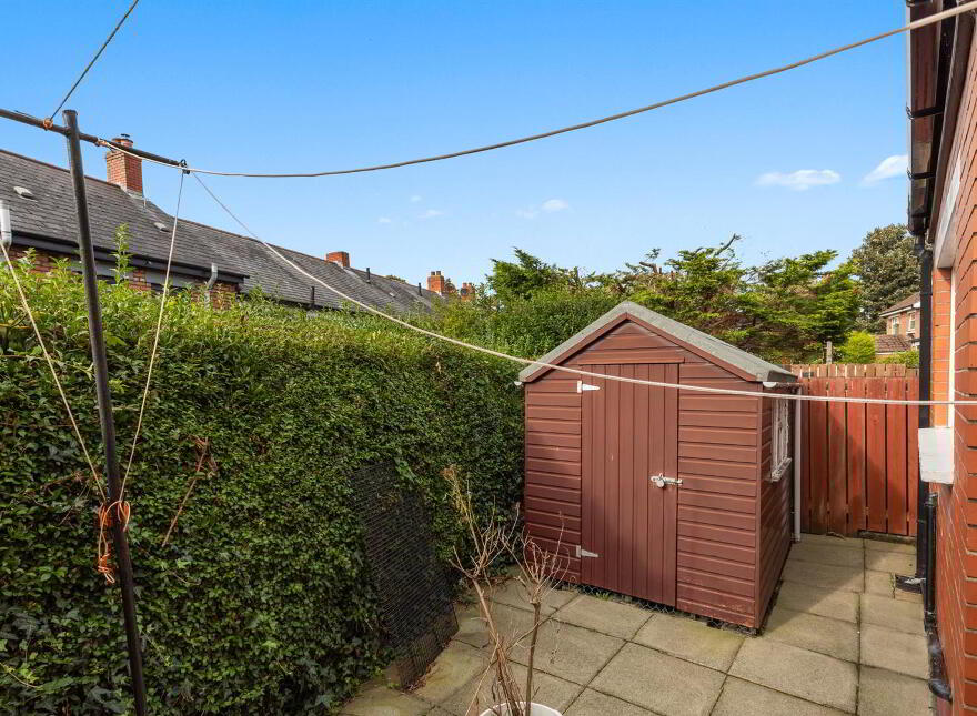4 Harland Park, Belfast, BT4 1HZ