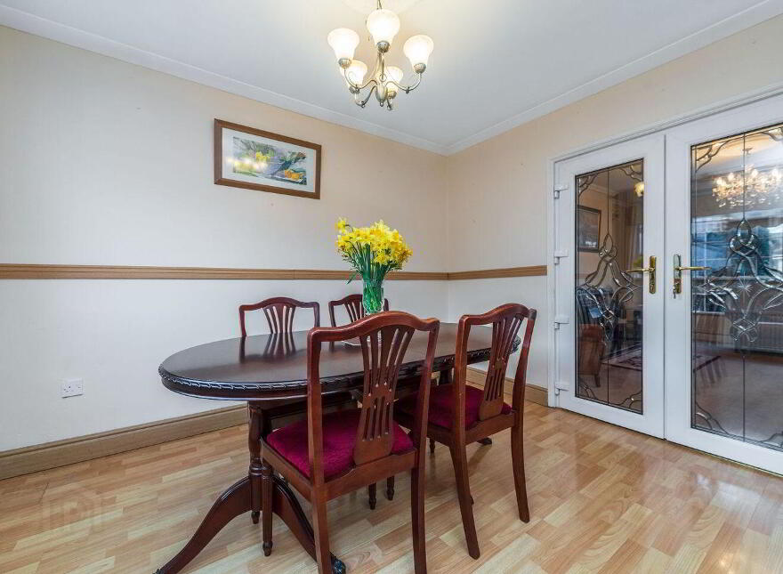 199 The Oaks, Newbridge, W12DT66