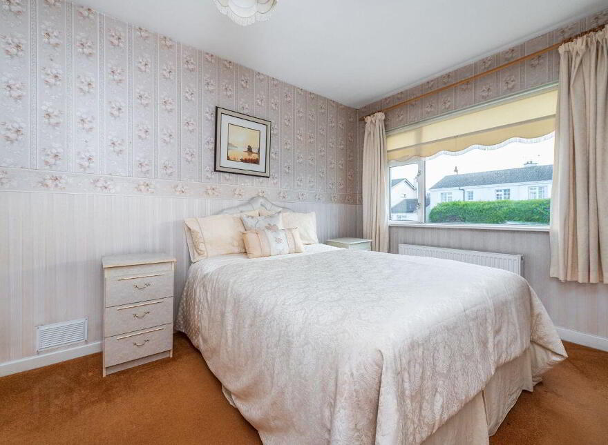 199 The Oaks, Newbridge, W12DT66