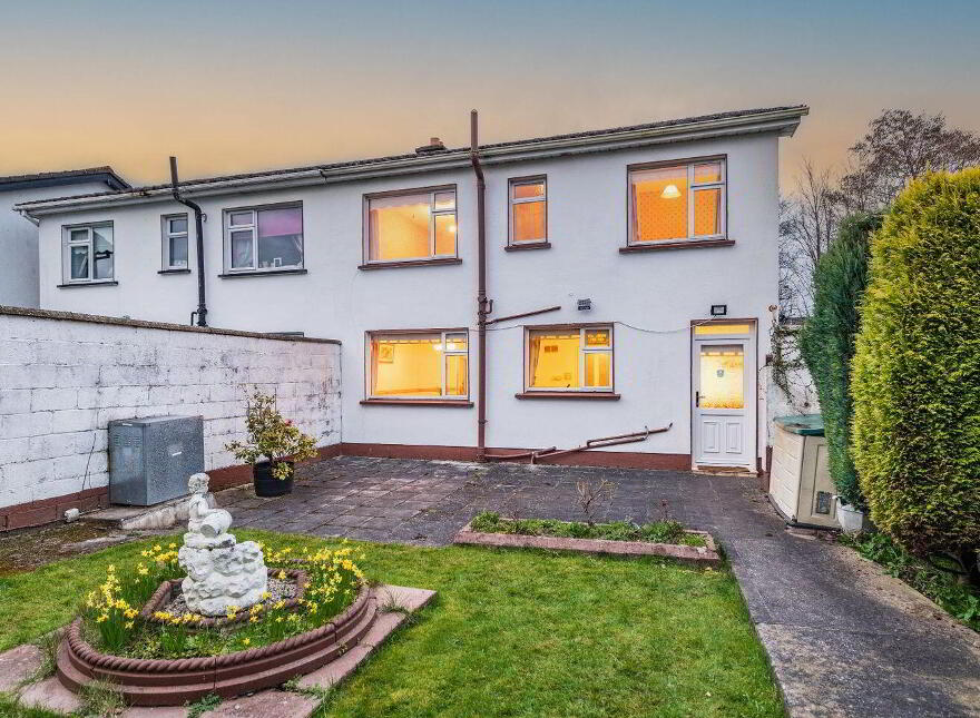 199 The Oaks, Newbridge, W12DT66