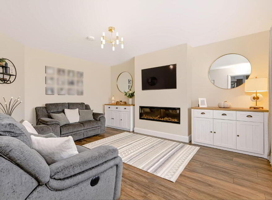 15 Manor Grove, Rocksborough Manor, Mulgannon, Y35K2H2