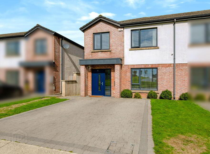 15 Manor Grove, Rocksborough Manor, Mulgannon, Y35K2H2