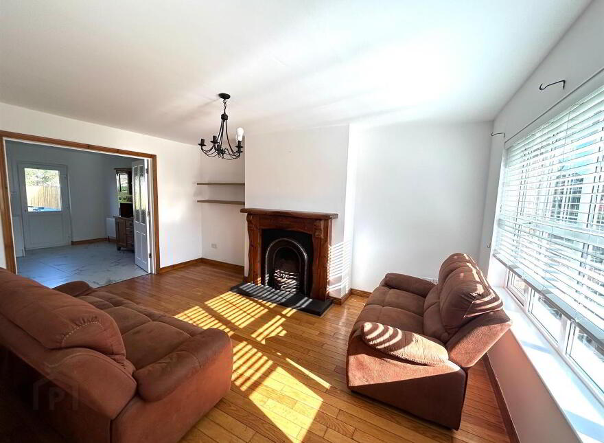 135 Sevenoaks, Waterside, L'Derry, BT47 6BD