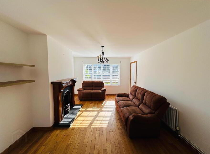 135 Sevenoaks, Waterside, L'Derry, BT47 6BD