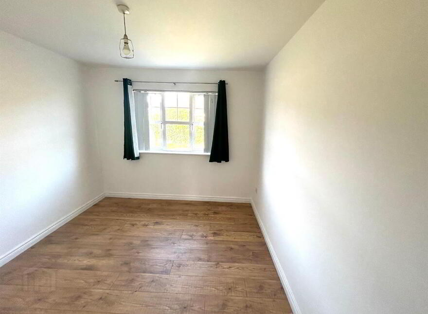 135 Sevenoaks, Waterside, L'Derry, BT47 6BD