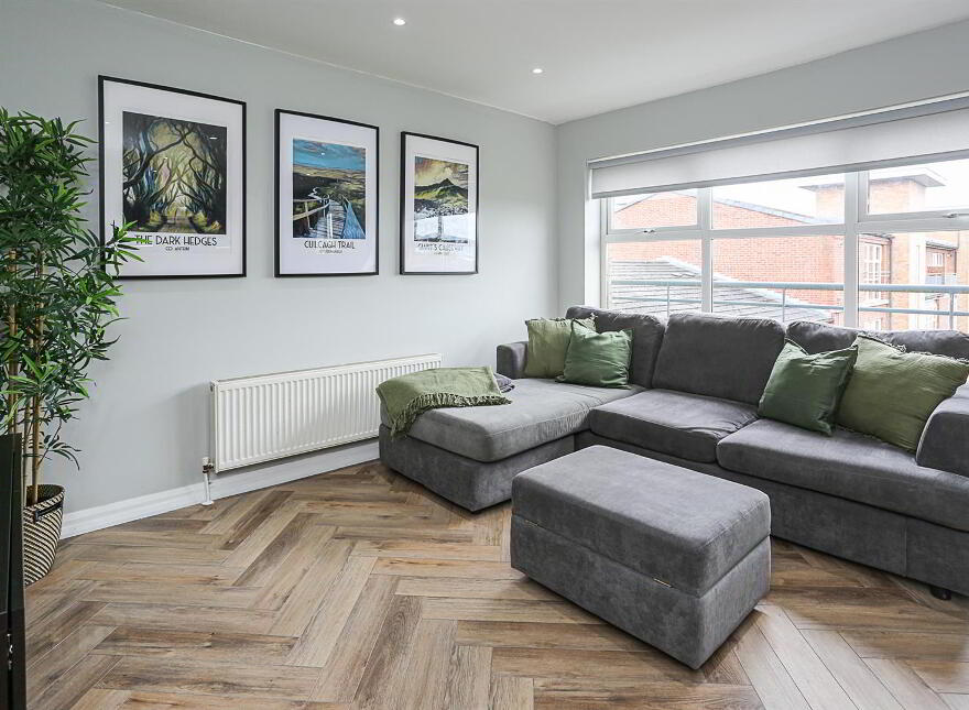 Apt 7, 16 Lewis Mews, Belfast, BT4 1FY
