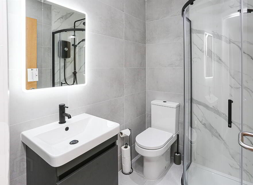 Apt 7, 16 Lewis Mews, Belfast, BT4 1FY