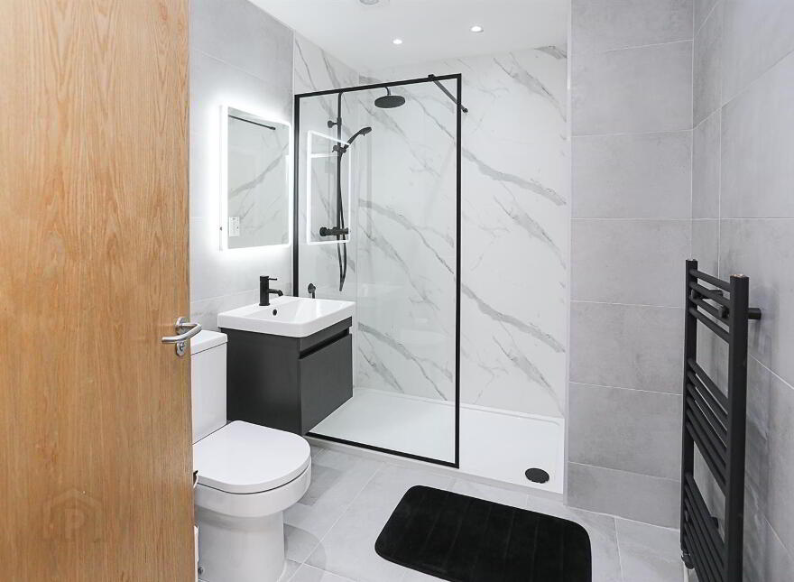 Apt 7, 16 Lewis Mews, Belfast, BT4 1FY