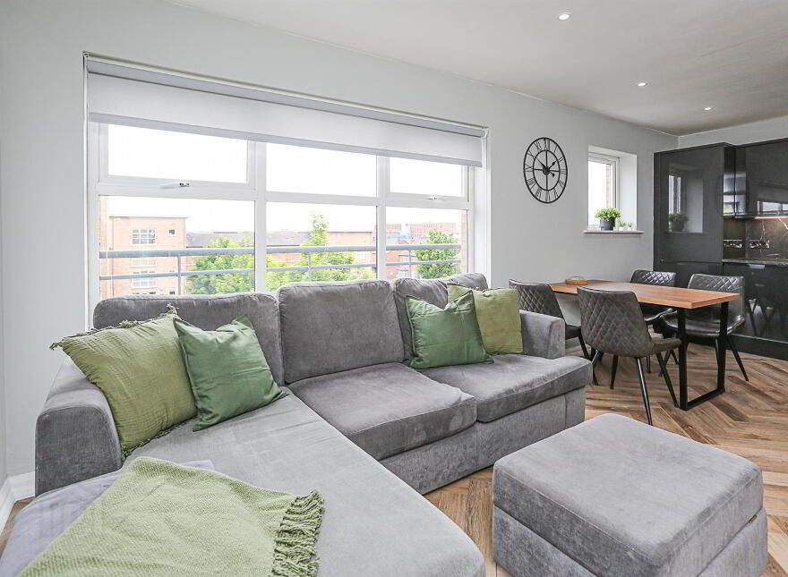 Apt 7, 16 Lewis Mews, Belfast, BT4 1FY