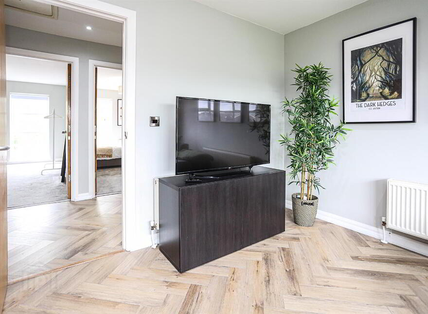 Apt 7, 16 Lewis Mews, Belfast, BT4 1FY